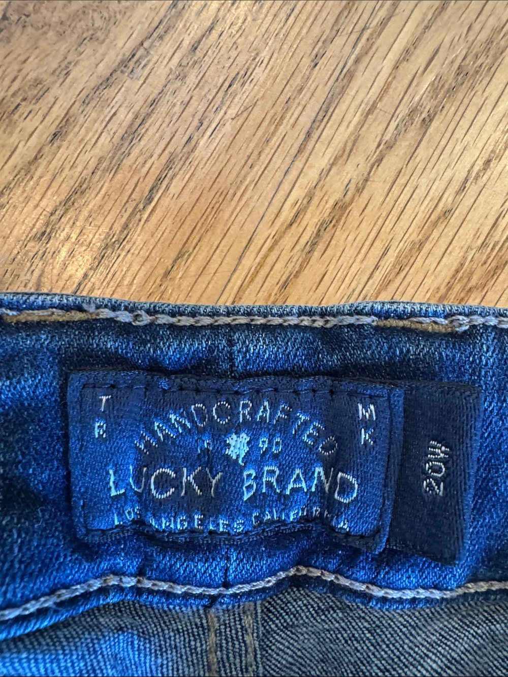 Lucky Brand Rolled Hem Dark Blue Denim Women's Long Shorts Size: 20W - Picture 2 of 10